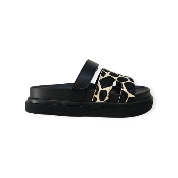 Γυναικείο σανδάλι Exe'